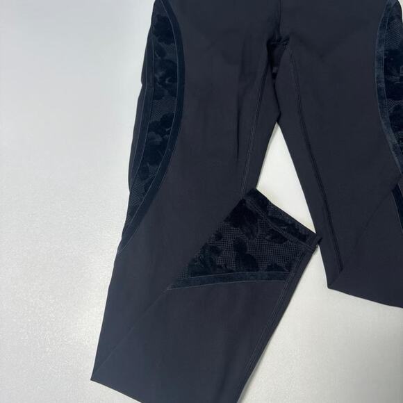 Lululemon Wunder Under High Rise Flocked Tight 28" - Picture 3 of 8